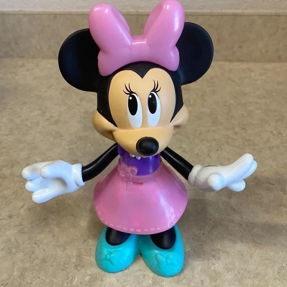 Disney Minnie Mouse 10" Plastic Mattel Toy 2017 Movable Head & Arms - Picture 1 of 4